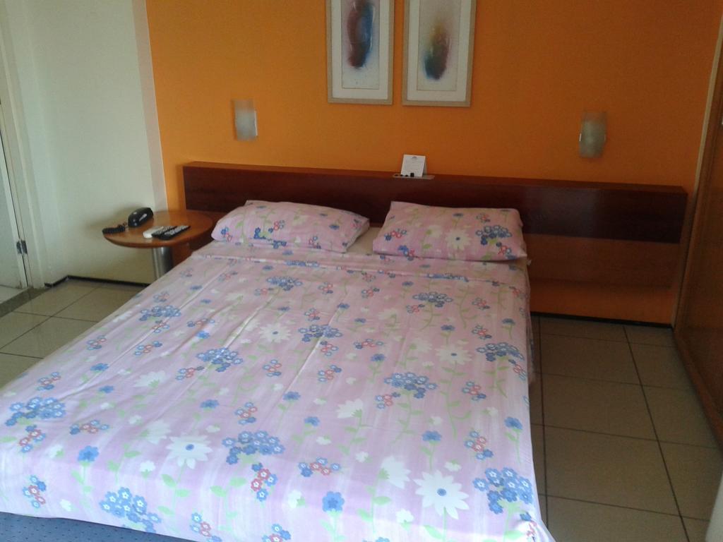 Aparthotel - Praia Mansa 1 E 2 Qtos Fortaleza  Exteriör bild