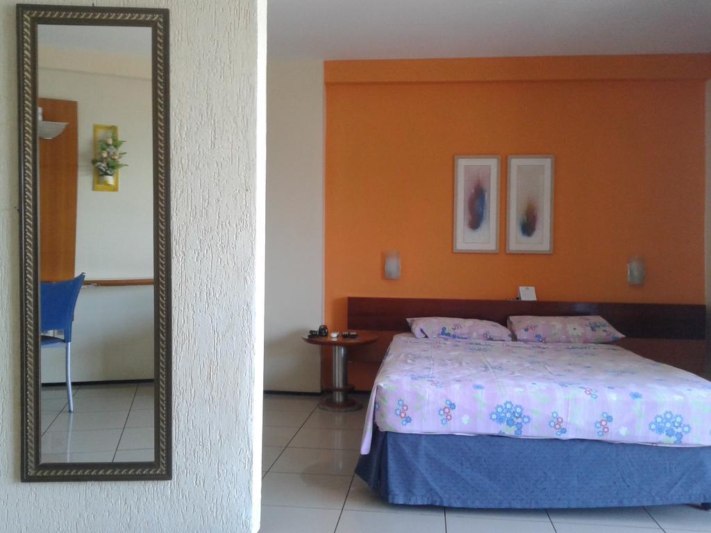Aparthotel - Praia Mansa 1 E 2 Qtos Fortaleza  Exteriör bild