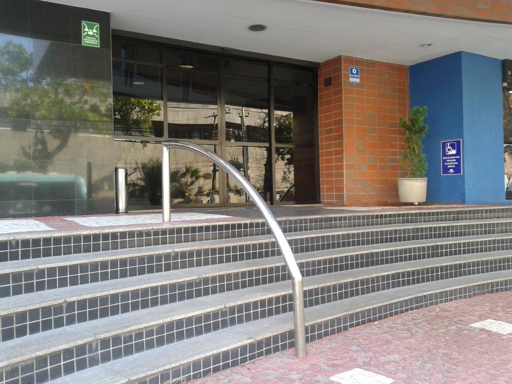 Aparthotel - Praia Mansa 1 E 2 Qtos Fortaleza  Exteriör bild
